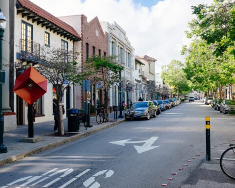 downtown santa cruz, looking at a street and buildings