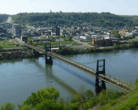 market street bridge connecting WV2 and Stubenville