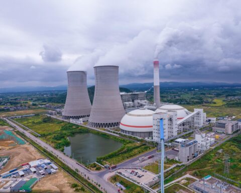 An aerial view of a nuclear power facility.