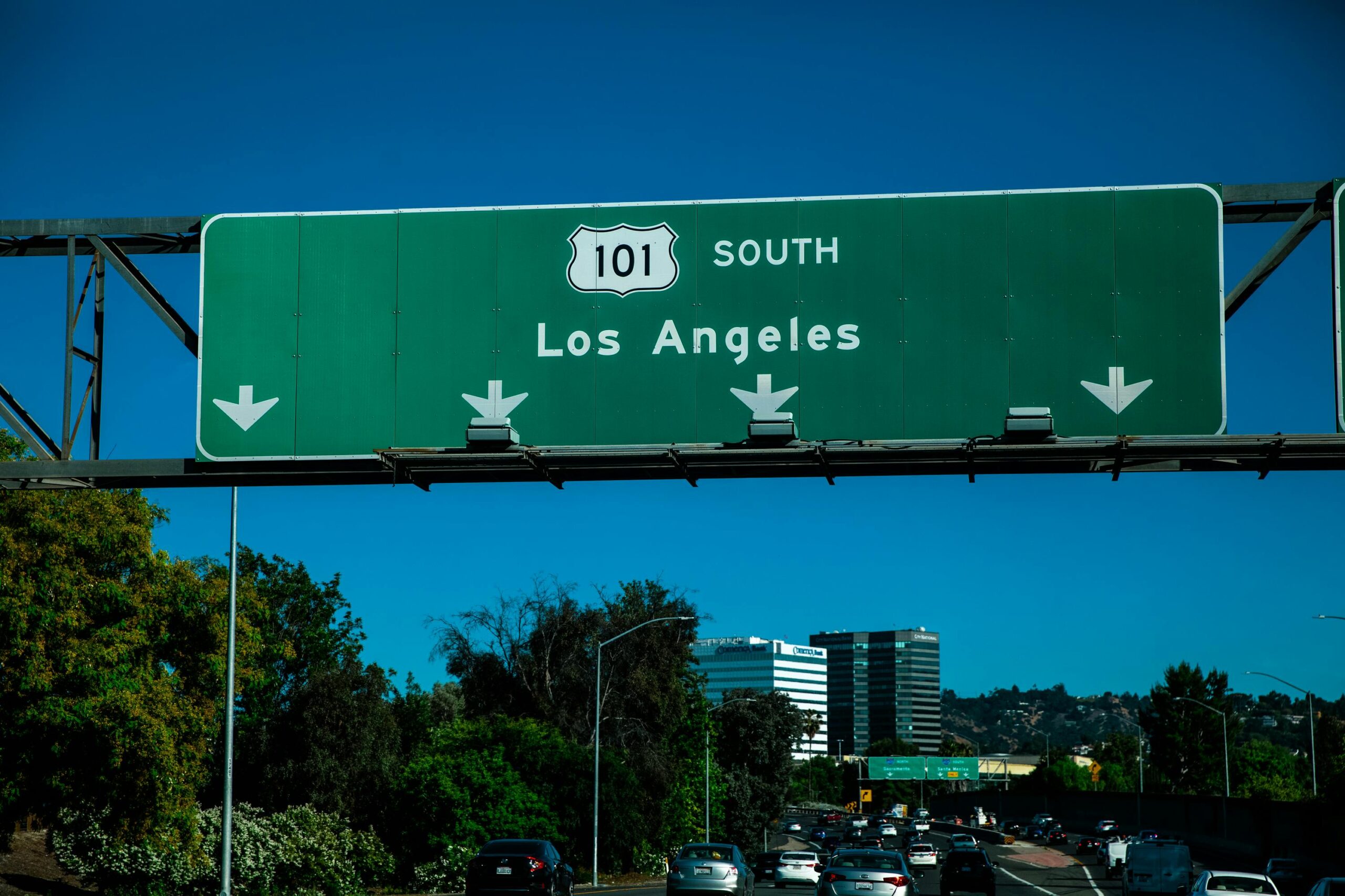 A road sign indicating Los Angeles is ahead for drivers along a road in California.