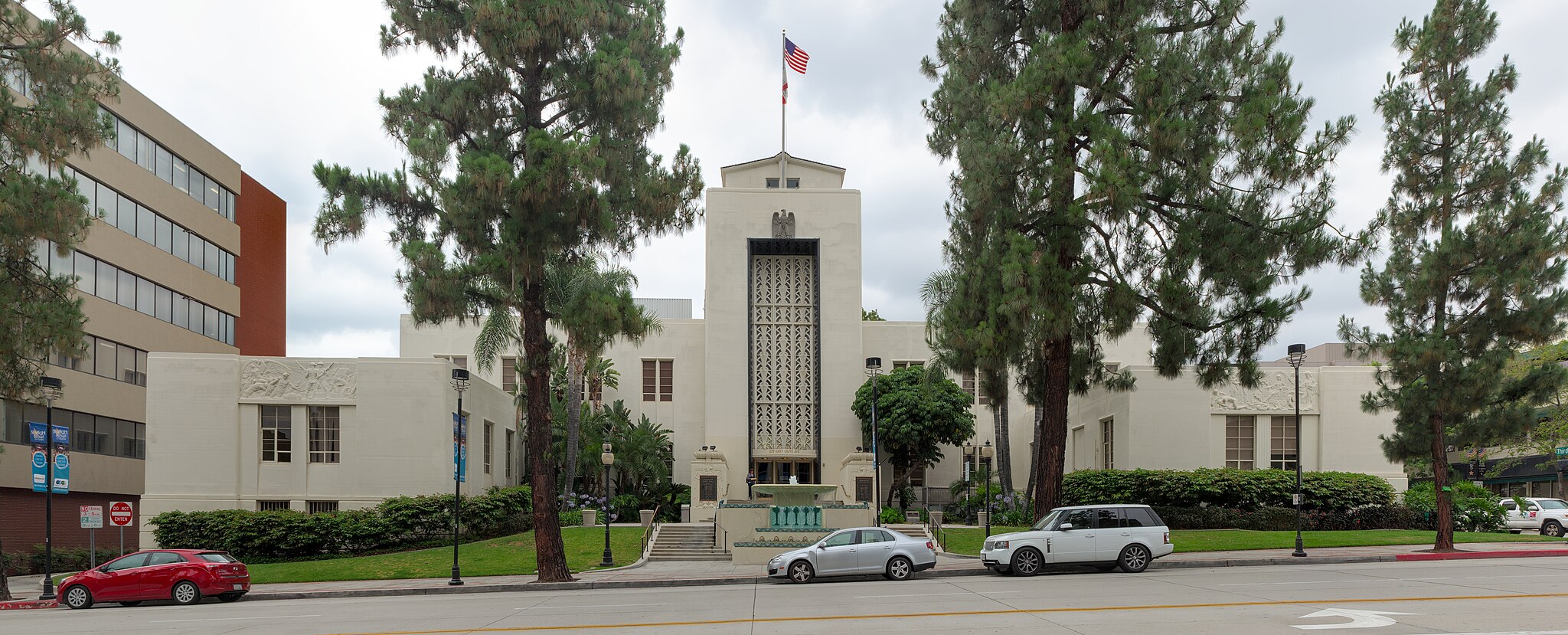 The city hall building in Burbank, California.