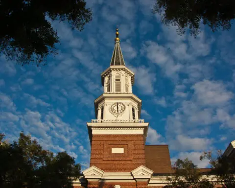 Aleandria's city hall in Virginia.