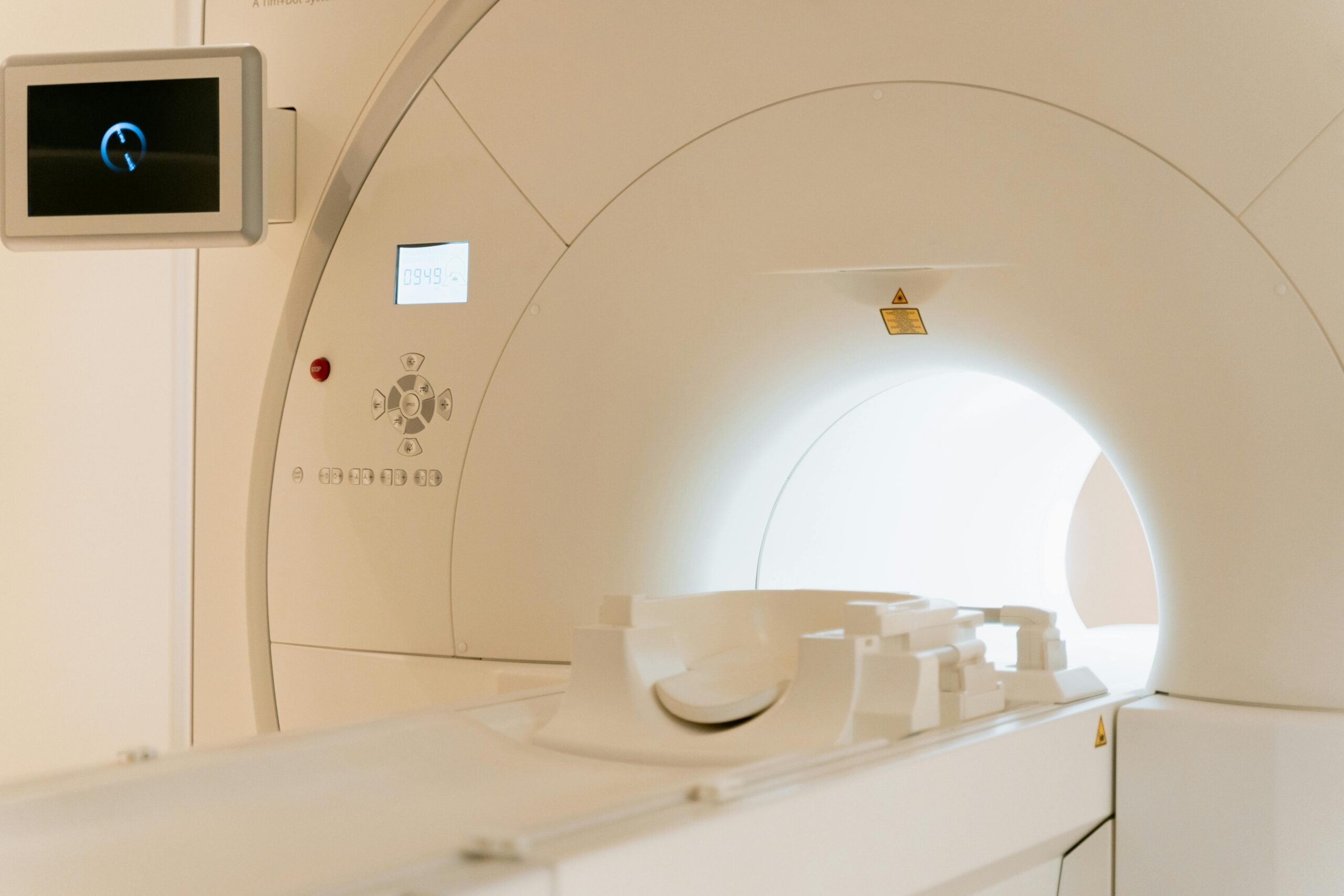 An MRI machine from the front.