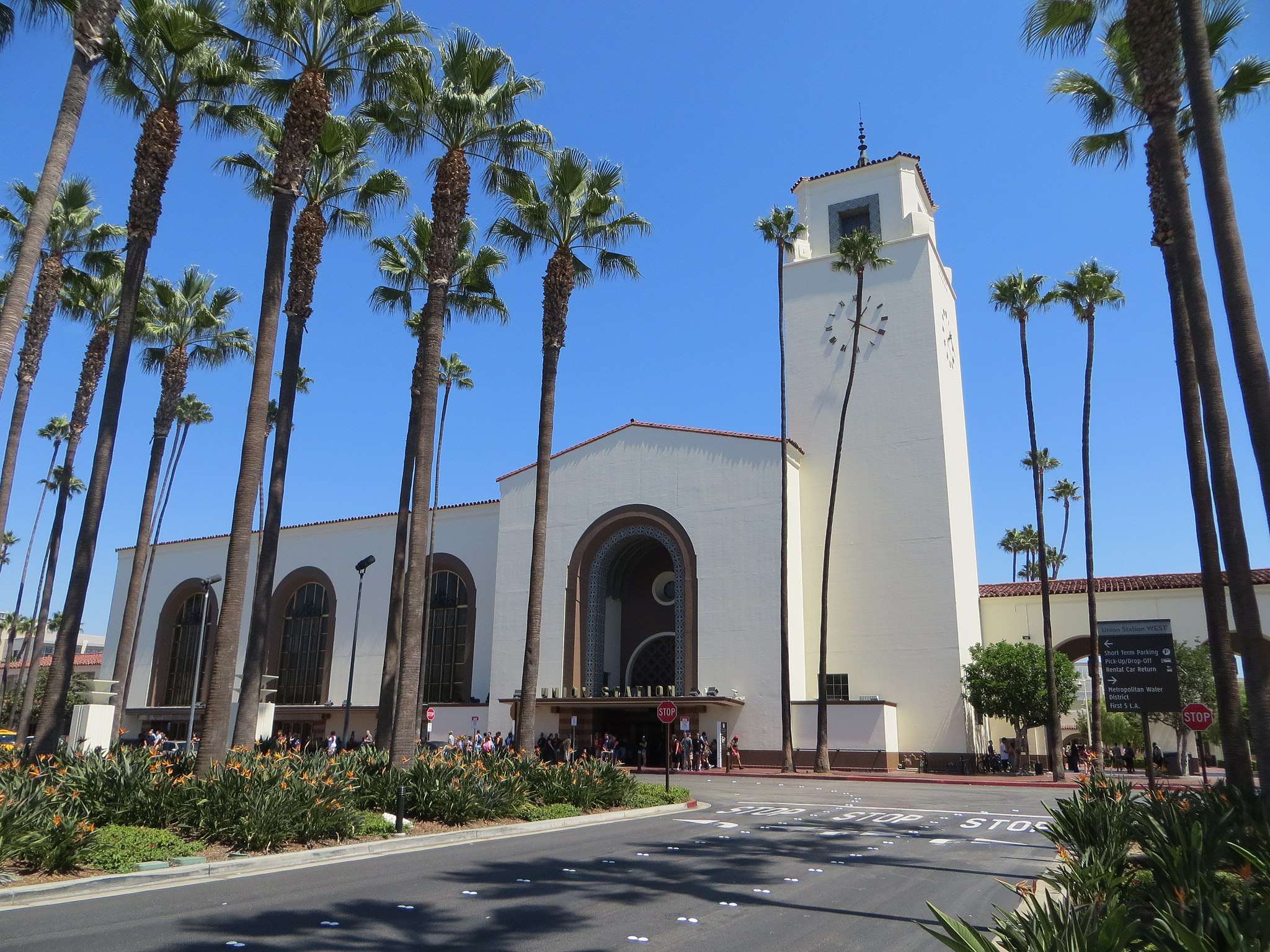 The front of the Union Station building in Los Angeles.