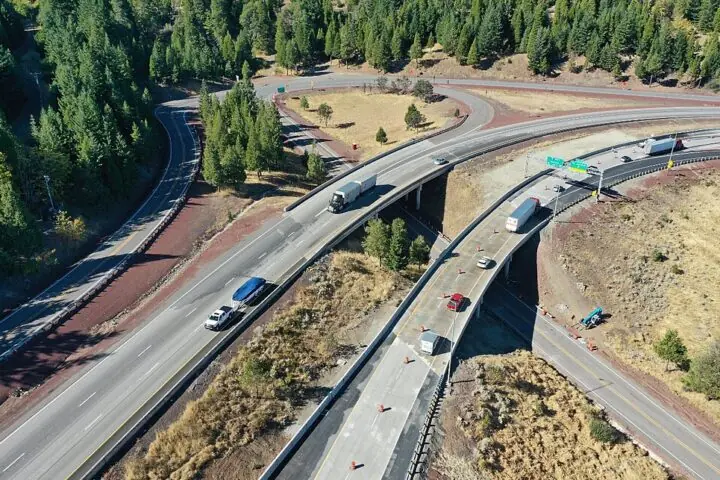 A view of the Interstate 5 bridge in Oregon.