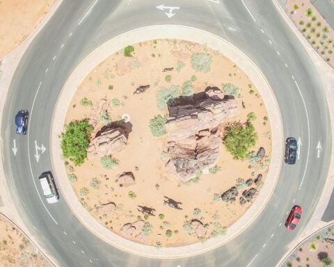 An aerial view of a roundabout.