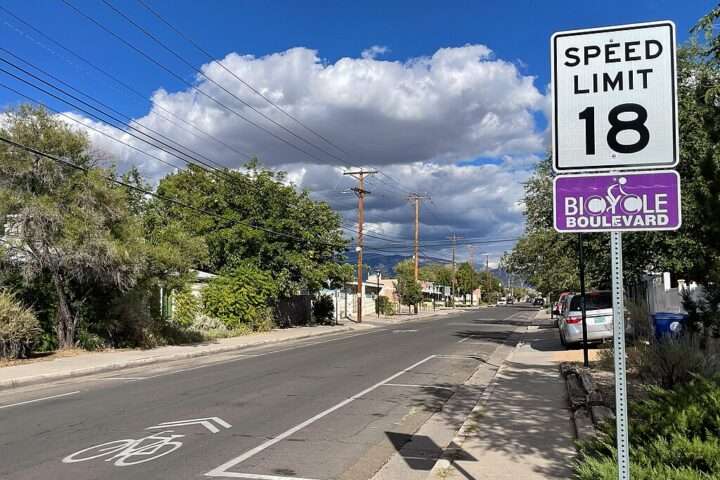A speed limit sign along Bicycle Boulevard in Albuquerque, New Mexico.