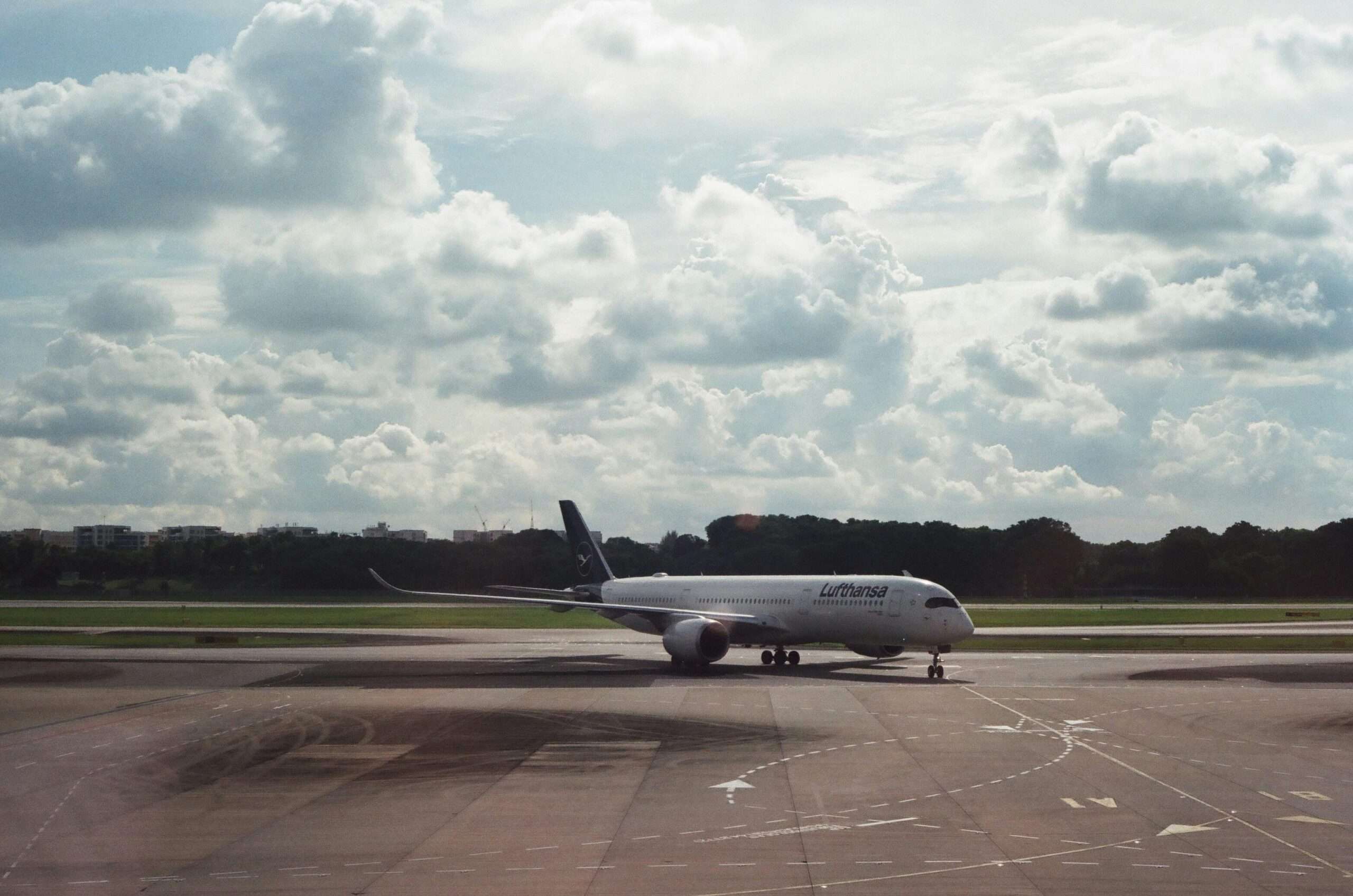 An airplane on the taxilane of an aiport.