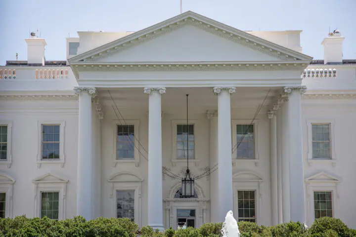 The front exterior of the White House in Washington D.C.