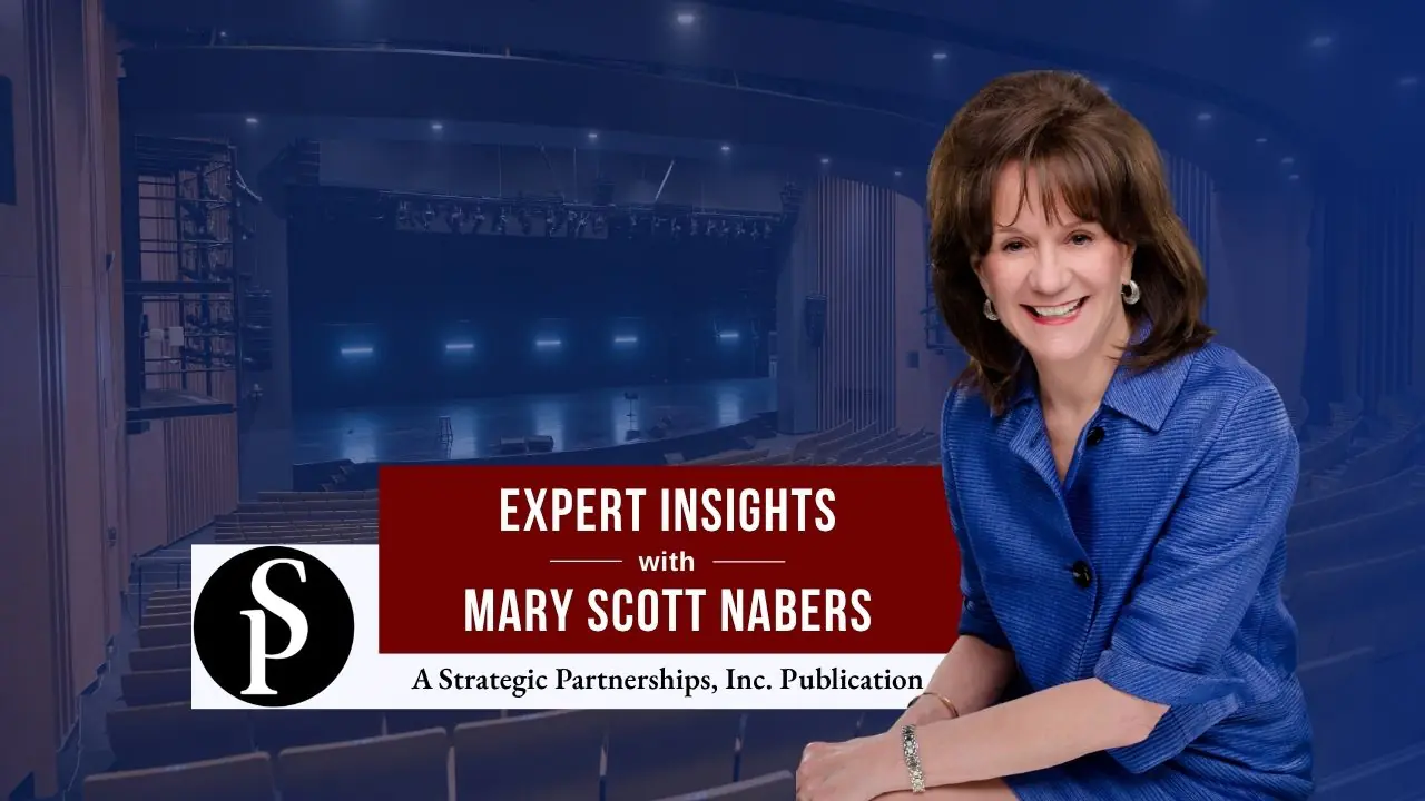 Mary Scott Nabers before a convention center auditorium for her weekly column.