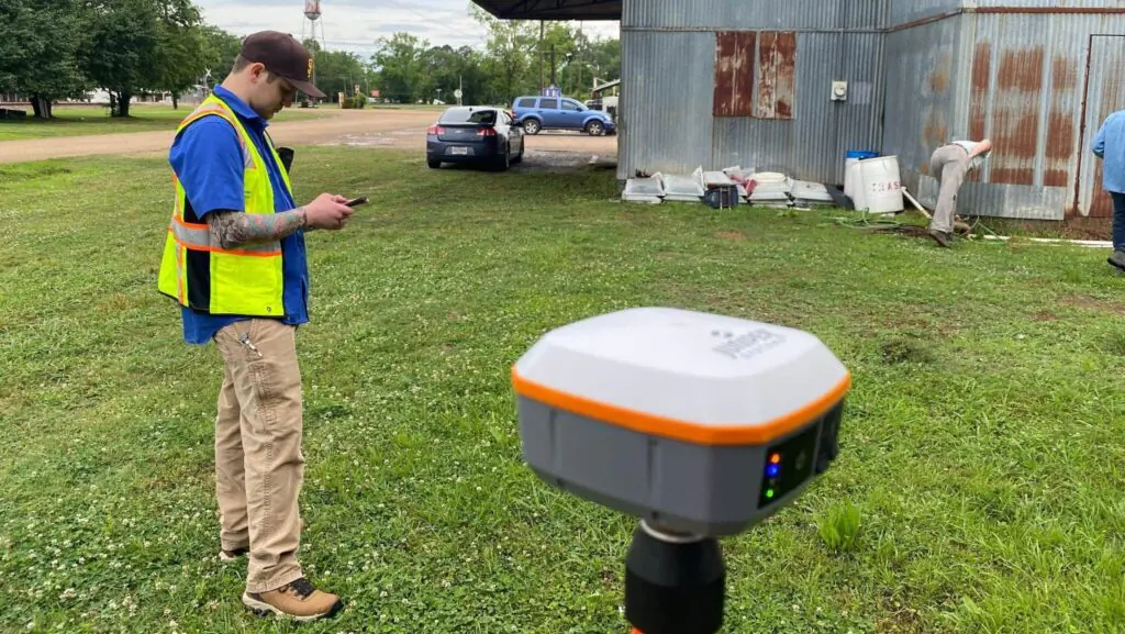 CU’s Harrison Brown mapping water assets in Bentonia MS.