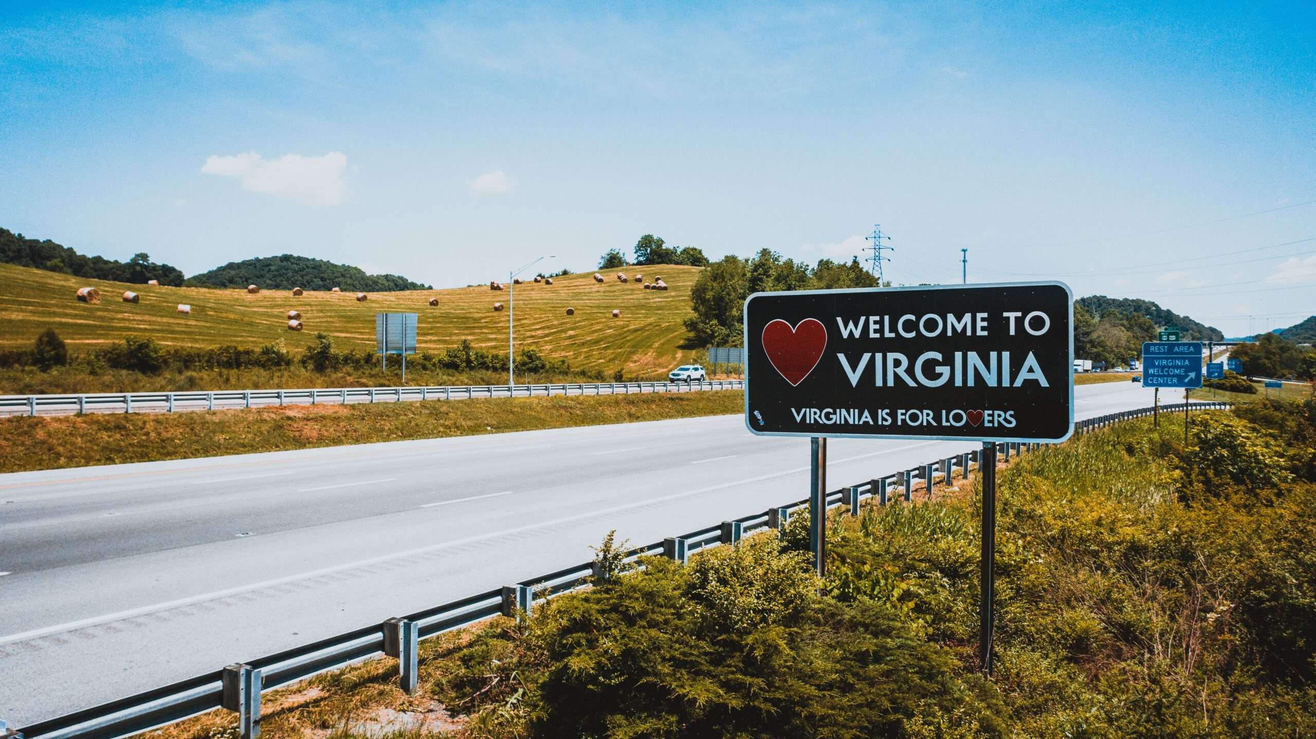 The Welcome to Virginia sign outside of the state in Tennessee.