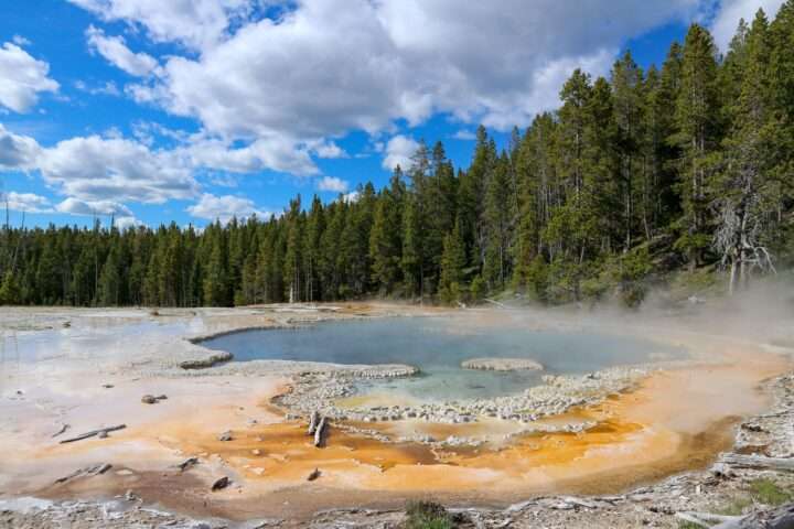 Yellowstone Park