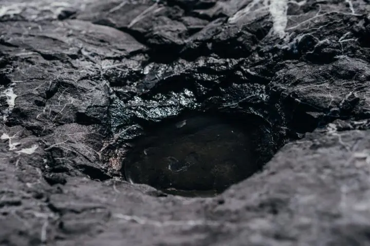 Tar pit