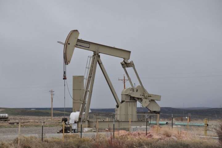Oil well